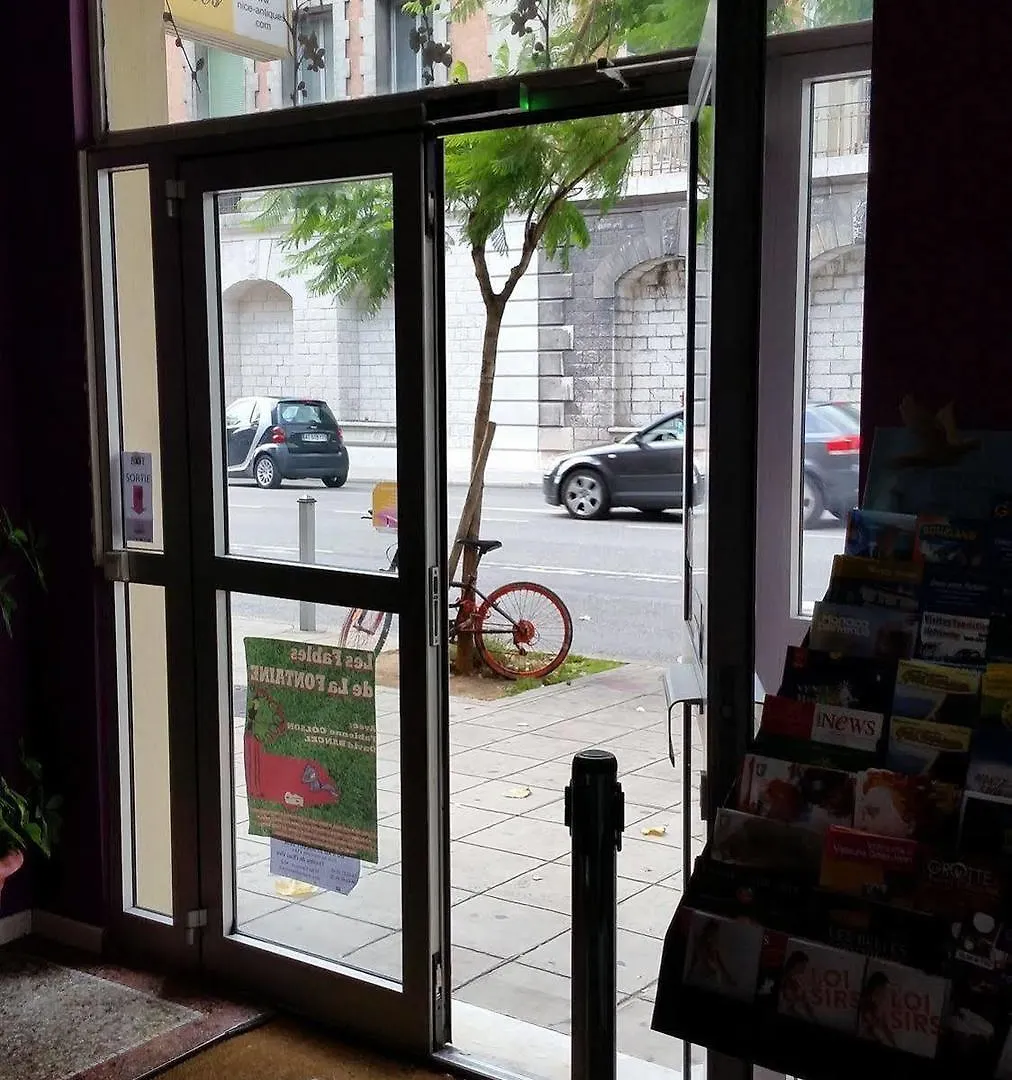 Evelia Hotels Nice 0*,  France